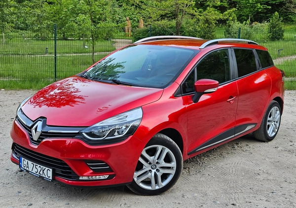 Renault Clio cena 37700 przebieg: 137000, rok produkcji 2017 z Gdynia małe 781